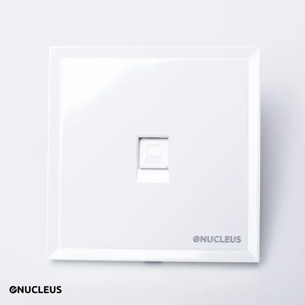  Computer socket / Prise Internet RJ45 