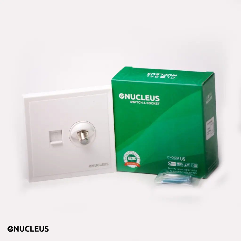 Satellite+TEL socket / Prise telephone et decodeur 