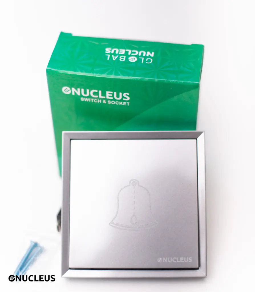 Doorbell switch / Bouton poussoir 