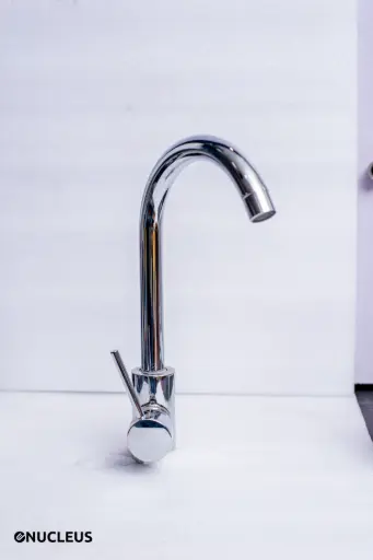 MELANGEUR DE CUISINE AVEC EAU FROIDE et CHAUDE / Robinet de cuisine en laiton chromé pour montage mural, avec flexible de 60 cm 